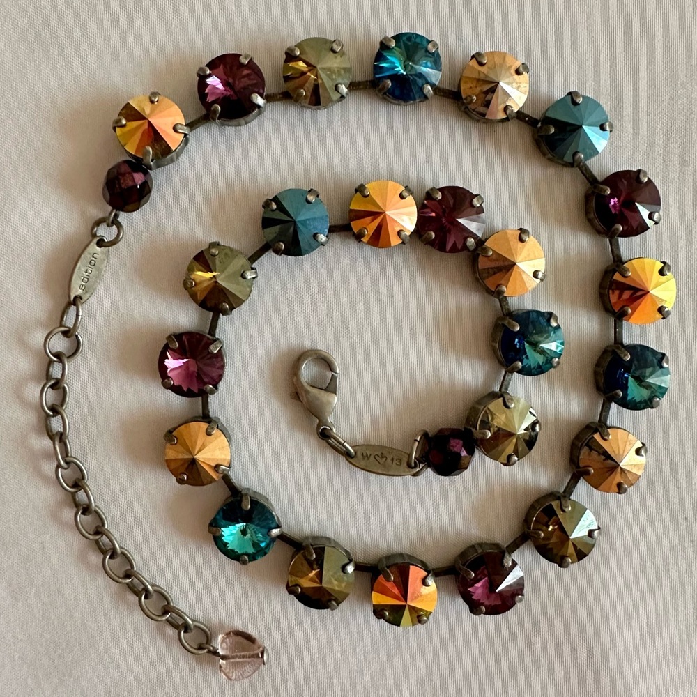 Sabika Manhattan choker
